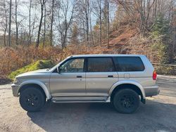 Silber Gebraucht 2001 Mitsubishi Pajero Edition SUV | 9.800 € (Fairer Preis)