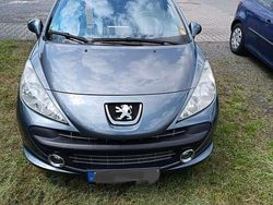 Grau Gebraucht 2006 Peugeot 207 Sport Limousine | 2.900 € (Fairer Preis)