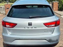 Silber Gebraucht 2016 Seat Leon ST Ecomotive Kombi | 9.000 € (Fairer Preis)