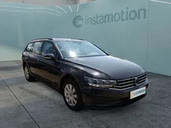 Grau Gebraucht 2021 VW Passat Kombi | 16.788 € (Guter Preis)