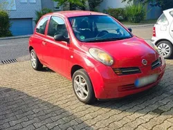 Rot Gebraucht 2004 Nissan Micra Kleinwagen | 1.500 €