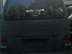 Grau Gebraucht 1996 VW T4 Van | 2.500 €