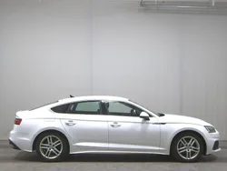 Weiss Gebraucht 2022 Audi A5 Sportback Basis Limousine | 24.480 € (Superpreis)