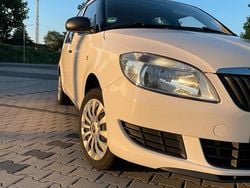 Weiß Gebraucht 2014 Skoda Roomster Van / Kleinbus | 4.000 €