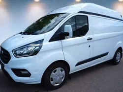 Weiß Gebraucht 2020 Ford Transit Custom Trend Van / Kleinbus | 24.999 € (Guter Preis)