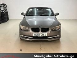 Grau Gebraucht 2010 BMW 318 Cabriolet Sport Line Cabrio | 13.700 € (Etwas zu teuer)
