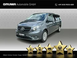 Grau Gebraucht 2023 Mercedes Vito Van / Kleinbus | 41.880 €