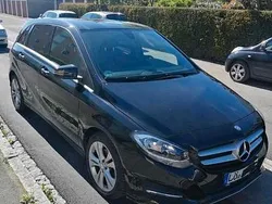 Schwarz Gebraucht 2017 Mercedes B180 Urban Van / Kleinbus | 14.200 € (Fairer Preis)