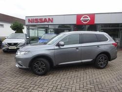 Grau Gebraucht 2018 Mitsubishi Outlander Edition SUV | 17.970 € (Fairer Preis)
