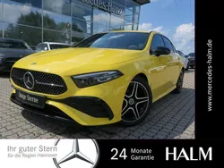 Gelb Gebraucht 2023 Mercedes A200 AMG line Kleinwagen | 32.350 € (Fairer Preis)