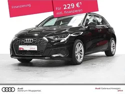 Mythosschwarz metallic Gebraucht 2023 Audi A3 Ambiente | 27.993 € (Fairer Preis)