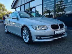 Silber Gebraucht 2013 BMW 320 Coupé | 13.990 € (Superpreis)