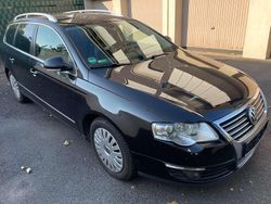 Schwarz Gebraucht 2010 VW Passat Highline Kombi | 5.900 € (Teuer)
