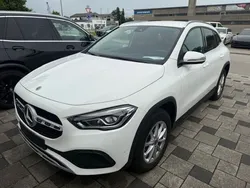 Weiß Gebraucht 2022 Mercedes GLA250 Style SUV | 31.980 € (Guter Preis)