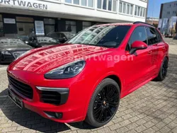 Rot Gebraucht 2016 Porsche Cayenne Sport SUV | 39.900 € (Fairer Preis)