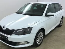 Weiß Gebraucht 2017 Skoda Fabia Ambition Kombi | 4.689 € (Guter Preis)