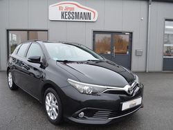 Schwarz Gebraucht 2018 Toyota Auris Comfort Limousine | 10.990 € (Fairer Preis)
