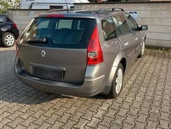 Grau Gebraucht 2005 Renault Mégane GrandTour Kombi | 1.050 €