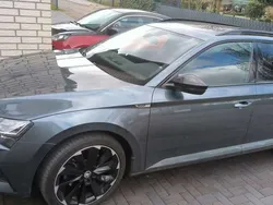 Grau Gebraucht 2021 Skoda Superb SportLine Kombi | 24.999 € (Guter Preis)