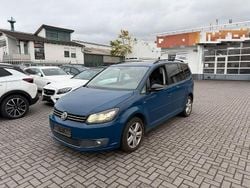 Blau Gebraucht 2013 VW Touran Match Van / Kleinbus | 5.900 € (Guter Preis)