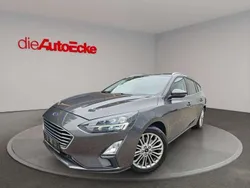 Grau Gebraucht 2019 Ford Focus Titanium Kombi | 14.750 € (Fairer Preis)