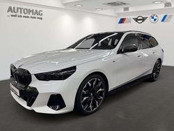 Mineralweiß Gebraucht 2024 BMW i5 M Sport Limousine | 61.990 €