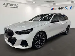 Mineralweiß Gebraucht 2024 BMW i5 M Sport Limousine | 64.950 €