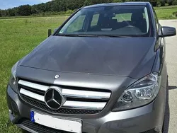 Grau Gebraucht 2014 Mercedes B200 Van / Kleinbus | 12.990 € (Guter Preis)
