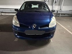 Blau Gebraucht 2007 Renault Clio II Kleinwagen | 1.000 €