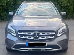 Grau Gebraucht 2018 Mercedes GLA220 SUV | 26.000 € (Teuer)