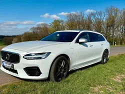 Weiß Gebraucht 2018 Volvo V90 R-Design Kombi | 29.750 € (Etwas zu teuer)