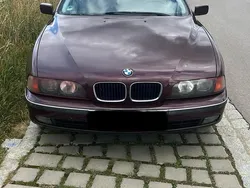 Rot Gebraucht 1998 BMW 523 Limousine | 1.600 € (Superpreis)