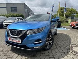 Blau Gebraucht 2018 Nissan Qashqai N-Connecta SUV | 17.700 € (Etwas zu teuer)