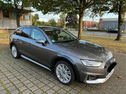 Grau Gebraucht 2021 Audi A4 Allroad Design Kombi | 23.500 €