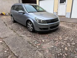 Grau Gebraucht 2005 Opel Astra Kombi | 1.900 € (Fairer Preis)