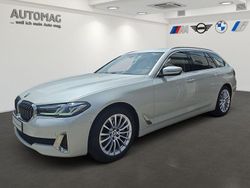 Mineralweiß Gebraucht 2021 BMW 540 Kombi | 39.480 € (Guter Preis)