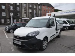 Weiss Gebraucht 2021 Fiat Doblò Van / Kleinbus | 16.990 €