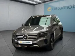 Grau Gebraucht 2025 Mercedes GLB220 SUV | 66.749 €