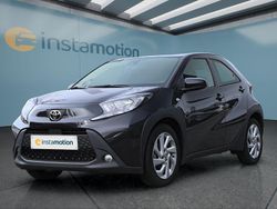 Schwarz Gebraucht 2022 Toyota Aygo Play Kleinwagen | 13.499 € (Fairer Preis)
