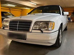 Weiß Gebraucht 1994 Mercedes E320 Classic Cabrio | 27.800 €