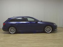 Blau Gebraucht 2022 Audi A4 Advanced Kombi | 20.380 € (Guter Preis)