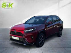 Karminarotmetallic Neu 2025 Toyota RAV4 Hybrid SUV | 53.580 € (Guter Preis)