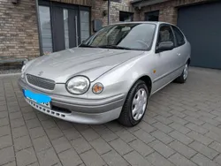 Silber Gebraucht 1999 Toyota Corolla Limousine | 3.549 € (Etwas zu teuer)