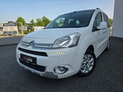 Weiß Gebraucht 2015 Citroën Berlingo SELECTION Van / Kleinbus | 8.450 € (Guter Preis)