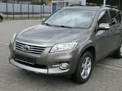 Bronze mica metallic Gebraucht 2012 Toyota RAV4 Travel SUV | 11.990 € (Fairer Preis)