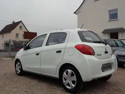 Weiß Gebraucht 2014 Mitsubishi Space Star Classic Collection Kleinwagen | 4.200 € (Fairer Preis)