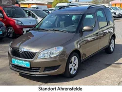 Braun Gebraucht 2014 Skoda Roomster Plus Edition Kombi | 8.990 € (Etwas zu teuer)