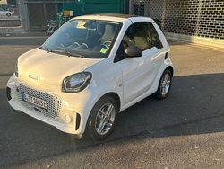 Weiß Gebraucht 2020 Smart ForTwo Electric Drive Cabrio | 10.500 € (Fairer Preis)