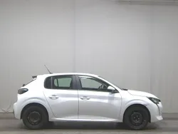 Weiss Gebraucht 2021 Peugeot 208 Active Kleinwagen | 8.980 € (Guter Preis)