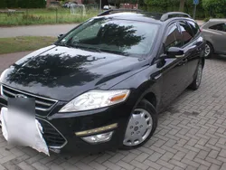 Schwarz Gebraucht 2011 Ford Mondeo Trend Kombi | 3.990 € (Teuer)